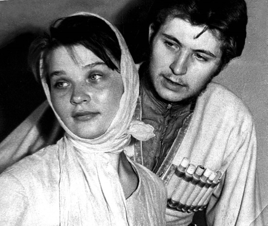 Иллюстрация к книге — Лопухи и лебеда [i_012.jpg]