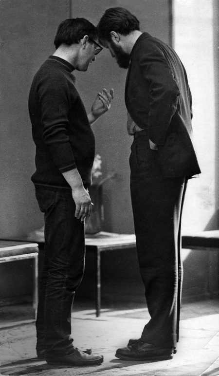 Иллюстрация к книге — Лопухи и лебеда [i_023.jpg]