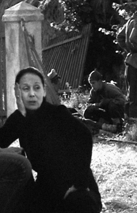 Иллюстрация к книге — Лопухи и лебеда [i_055.jpg]