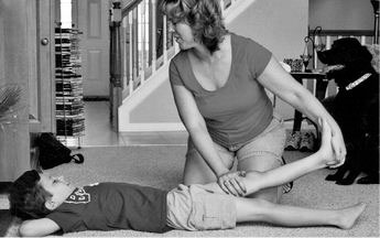 Иллюстрация к книге — Обучение моторным навыкам детей с ДЦП. Пособие для родителей и профессионалов [i_050.jpg]