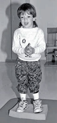 Иллюстрация к книге — Обучение моторным навыкам детей с ДЦП. Пособие для родителей и профессионалов [i_239.jpg]