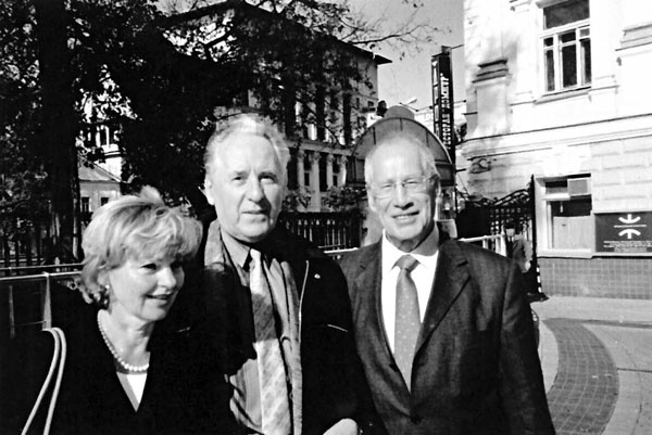 Иллюстрация к книге — Маркус Вольф. &quot;Человек без лица&quot; из Штази [_012.jpg]