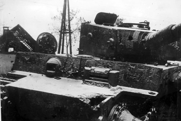 Иллюстрация к книге — Дорога на Берлин. "От победы к победе" [_073.jpg]