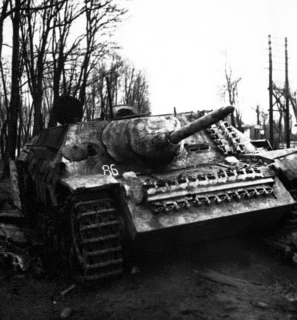 Иллюстрация к книге — Дорога на Берлин. "От победы к победе" [_084.jpg]