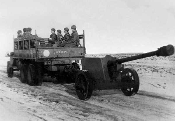 Иллюстрация к книге — Дорога на Берлин. "От победы к победе" [_108.jpg]