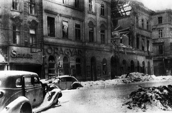 Иллюстрация к книге — Дорога на Берлин. "От победы к победе" [_149.jpg]