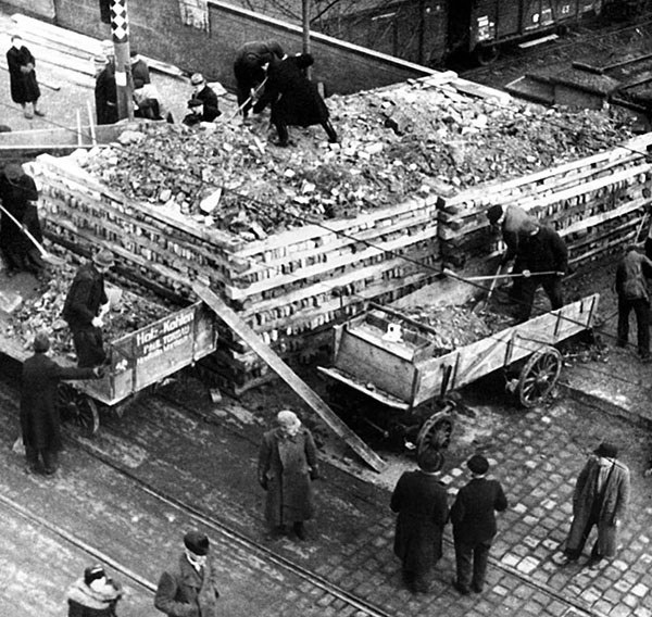 Иллюстрация к книге — Дорога на Берлин. "От победы к победе" [_239.jpg]