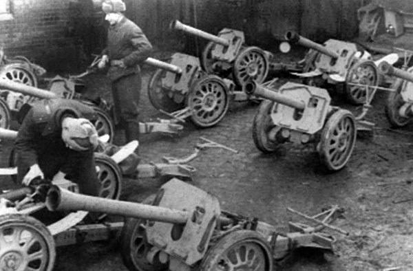 Иллюстрация к книге — Дорога на Берлин. "От победы к победе" [_267.jpg]