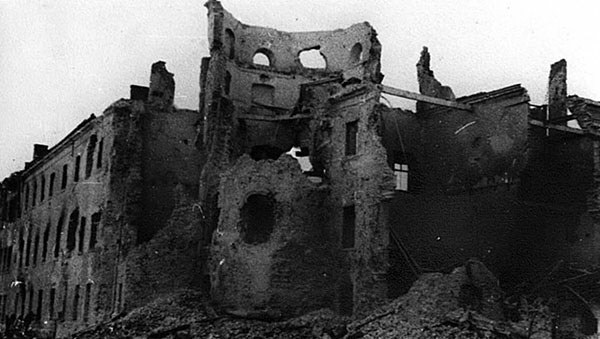 Иллюстрация к книге — Дорога на Берлин. "От победы к победе" [_284.jpg]