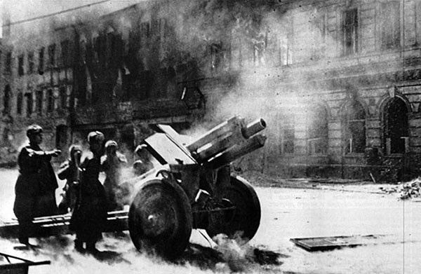 Иллюстрация к книге — Дорога на Берлин. "От победы к победе" [_358.jpg]