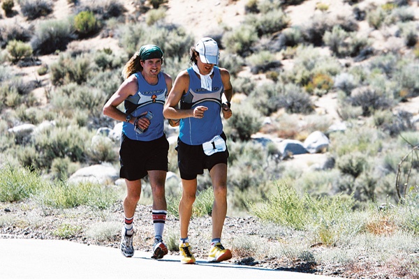 Иллюстрация к книге — Ешь правильно, беги быстро. Правила жизни сверхмарафонца [i_016.jpg]