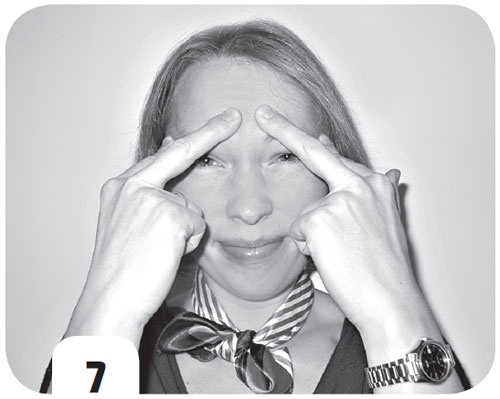 Иллюстрация к книге — Супер-аэробика для лица и шеи. Морщинам - категоричное &quot;НЕТ&quot;! [i_007.jpg]