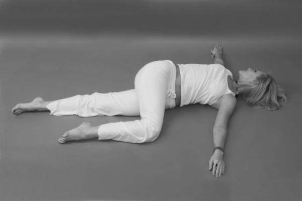 Иллюстрация к книге — Йога для стройности, здоровья и красоты [_106.jpg]