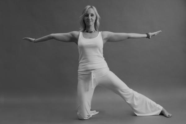 Иллюстрация к книге — Йога для стройности, здоровья и красоты [_23.jpg]