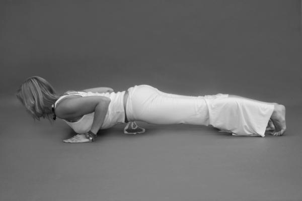 Иллюстрация к книге — Йога для стройности, здоровья и красоты [_51.jpg]