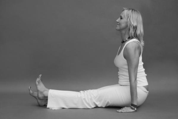 Иллюстрация к книге — Йога для стройности, здоровья и красоты [_55.jpg]