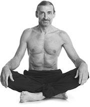 Иллюстрация к книге — Йога. Для тех, у кого «нет времени». Минимум усилий, максимум результата! [i_144.jpg]