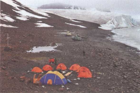 Иллюстрация к книге — Обрученные с Севером. По следам «Двух капитанов» [img_10.jpg]