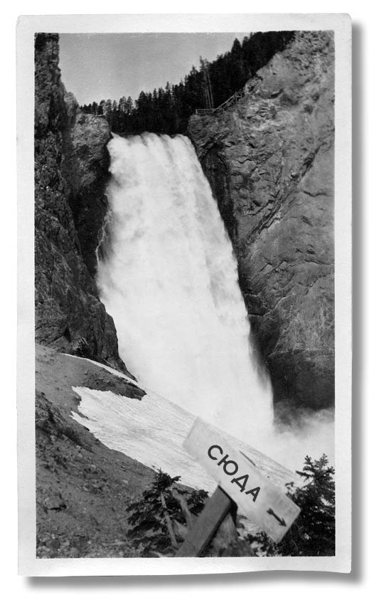 Иллюстрация к книге — Библиотека душ. Нет выхода из дома странных детей [i_043.jpg]