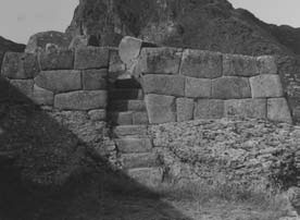 Иллюстрация к книге — Опрокинутый мир. Тайны прошлого – загадки грядущего. Что скрывают архивы Спецотдела НКВД, Аненербе и Верховного командования Вермахта [i_032.jpg]