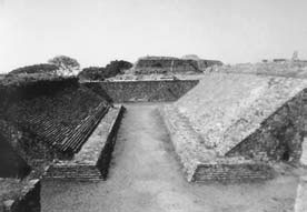 Иллюстрация к книге — Опрокинутый мир. Тайны прошлого – загадки грядущего. Что скрывают архивы Спецотдела НКВД, Аненербе и Верховного командования Вермахта [i_089.jpg]