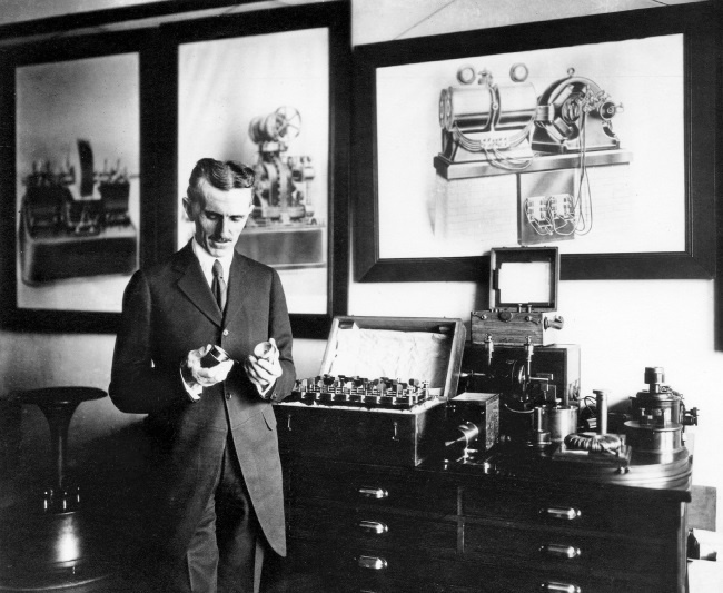 Иллюстрация к книге — Солнце, Луна, Марс [i_019.jpg]