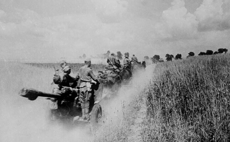 Иллюстрация к книге — Мы дрались против «Тигров». «Главное – выбить у них танки!» [i_014.jpg]