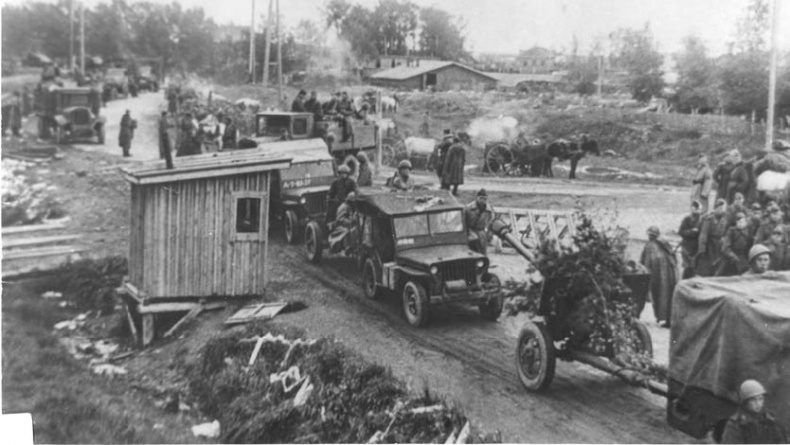 Иллюстрация к книге — Мы дрались против «Тигров». «Главное – выбить у них танки!» [i_015.jpg]