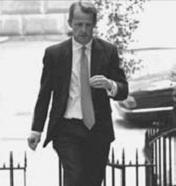 Иллюстрация к книге — Прирожденный лжец. Я или ты? [pic_8.jpg]