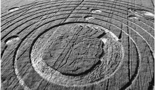 Иллюстрация к книге — Тайная война в космосе. Секретные технологии аномальных явлений [i_007.jpg]