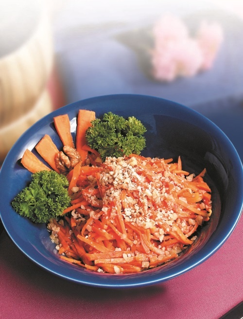 Иллюстрация к книге — 365 салатов на каждый день [i_032.jpg]