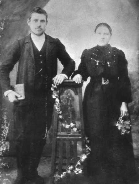 Иллюстрация к книге — «Государство – это мы! Род Лузиковых» [i_005.jpg]