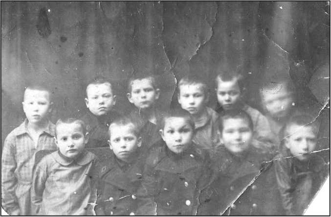 Иллюстрация к книге — «Государство – это мы! Род Лузиковых» [i_035.jpg]