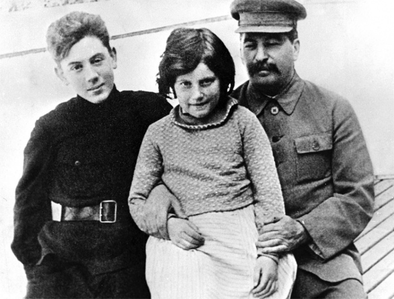 Иллюстрация к книге — Убить Сталина [_50.jpg]