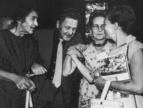 Иллюстрация к книге — Таинственная страсть. Роман о шестидесятниках [i_045.jpg]