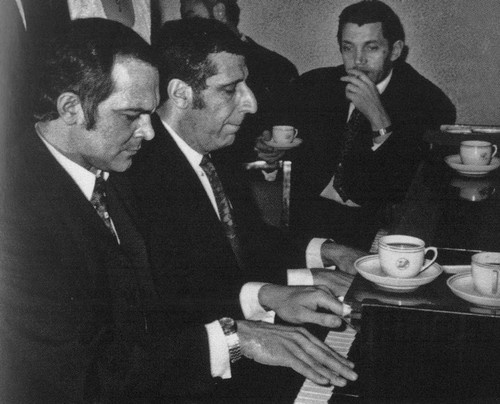 Иллюстрация к книге — Таинственная страсть. Роман о шестидесятниках [i_094.jpg]