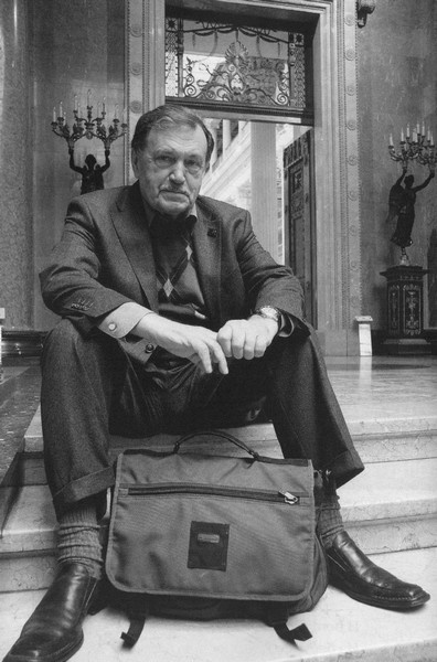 Иллюстрация к книге — Таинственная страсть. Роман о шестидесятниках [i_109.jpg]