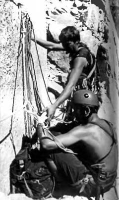 Иллюстрация к книге — Лхоцзе. Южная стена [pic_104.jpg]