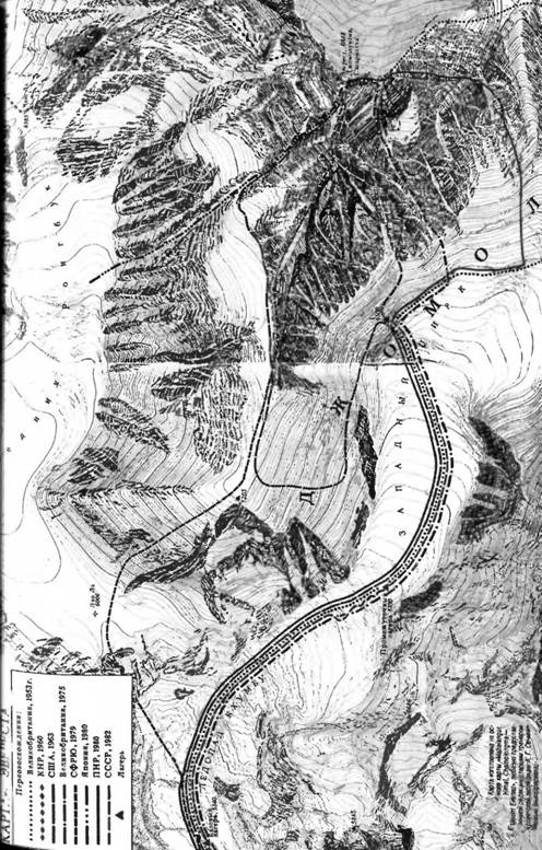 Иллюстрация к книге — Лхоцзе. Южная стена [pic_28.jpg]