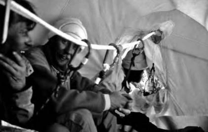 Иллюстрация к книге — Лхоцзе. Южная стена [pic_51.jpg]