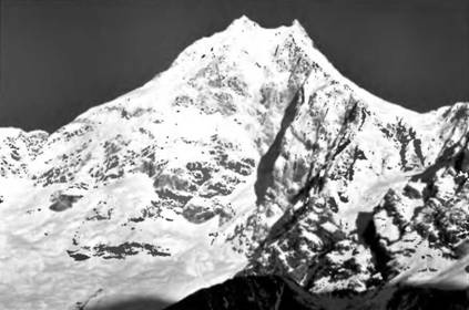 Иллюстрация к книге — Лхоцзе. Южная стена [pic_55.jpg]