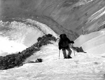 Иллюстрация к книге — Лхоцзе. Южная стена [pic_80.jpg]