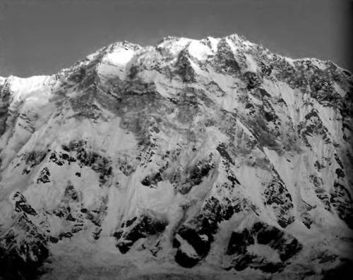 Иллюстрация к книге — Лхоцзе. Южная стена [pic_85.jpg]