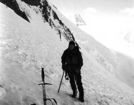 Иллюстрация к книге — Лхоцзе. Южная стена [pic_91.jpg]