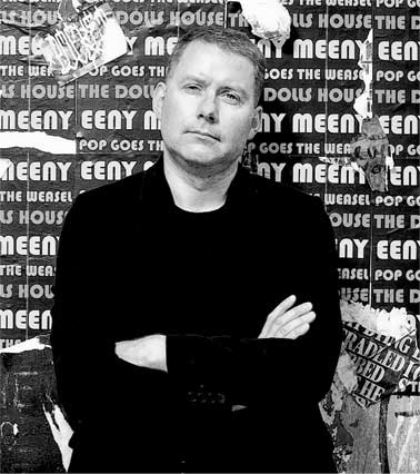 Иллюстрация к книге — Вышел месяц из тумана [i_001.jpg]