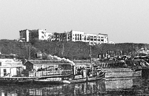 Иллюстрация к книге — Пограничники в 1941 году. Они не сдавались в плен [i_036.jpg]