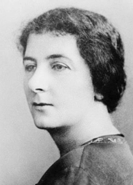 Иллюстрация к книге — Восхитительные женщины. Неподвластные времени [i_066.jpg]