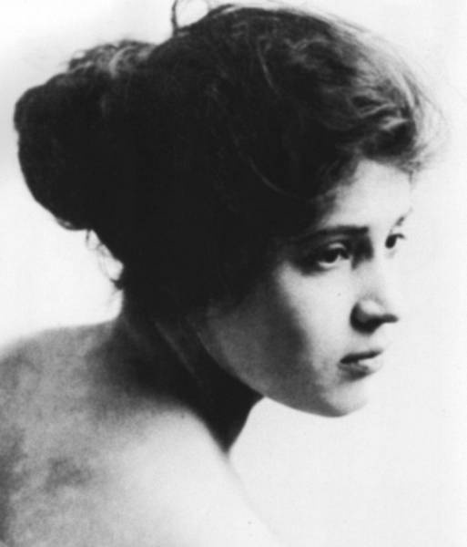 Иллюстрация к книге — Восхитительные женщины. Неподвластные времени [i_215.jpg]