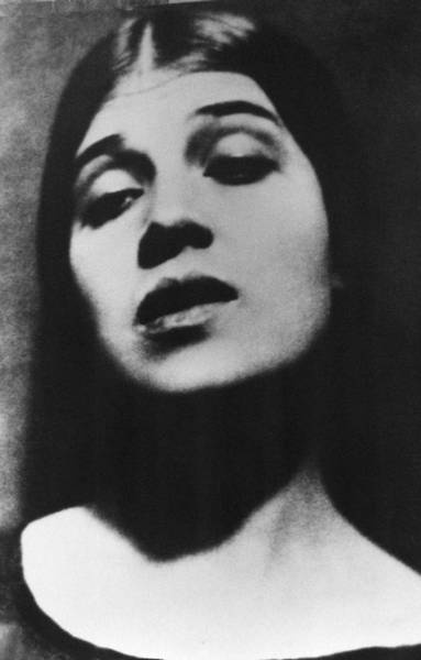 Иллюстрация к книге — Восхитительные женщины. Неподвластные времени [i_223.jpg]