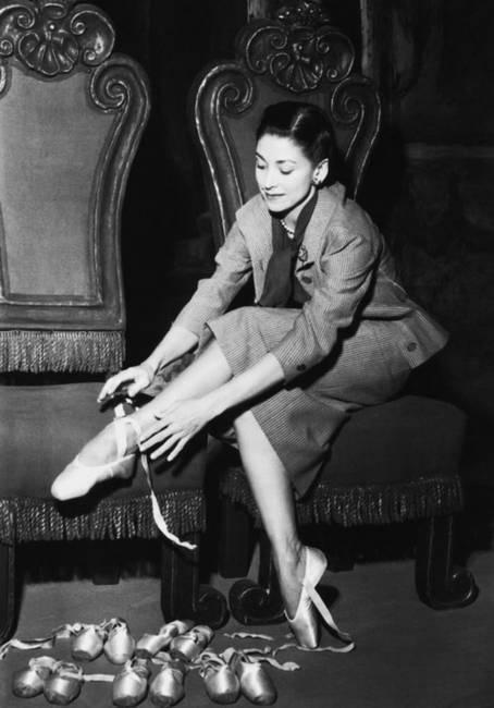 Иллюстрация к книге — Восхитительные женщины. Неподвластные времени [i_232.jpg]